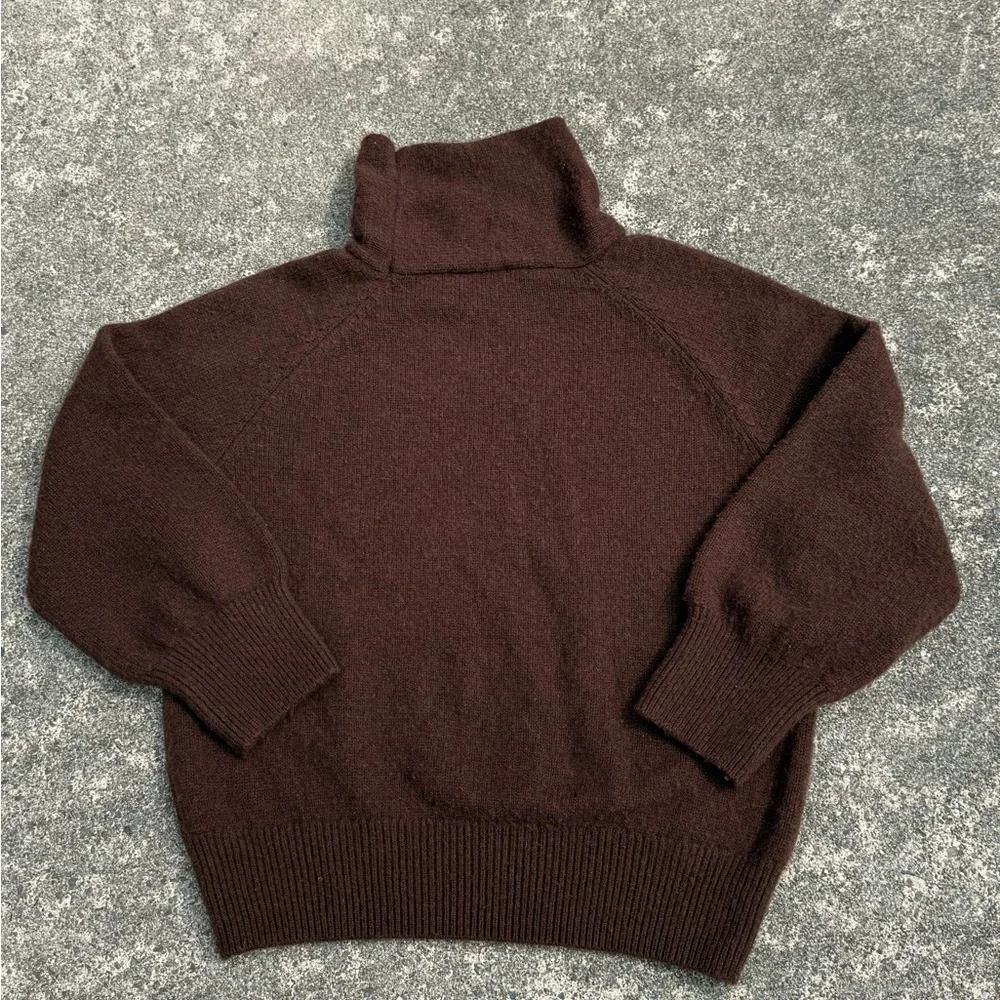 CAARA Zora Merino Wool Turtleneck Sweater Brown Size S – Cozy Luxe Basic